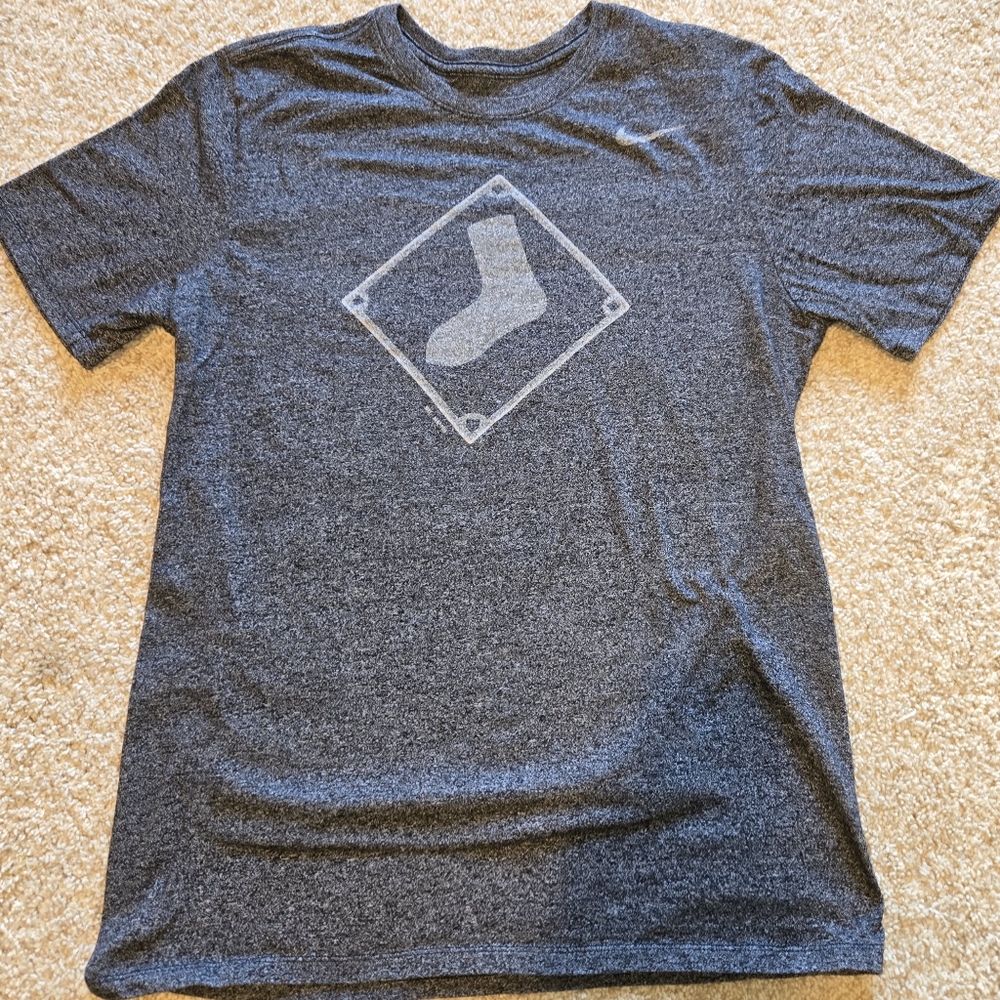 Nike White Sox shirt